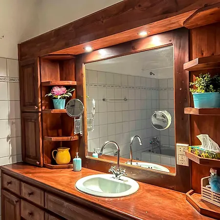 Leroy Party&event By Holidaykeys Villa *