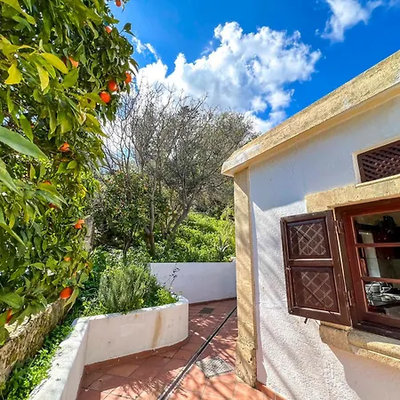 Villa Leroy Party&event By Holidaykeys Bellapais