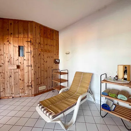 Leroy Party&event By Holidaykeys *