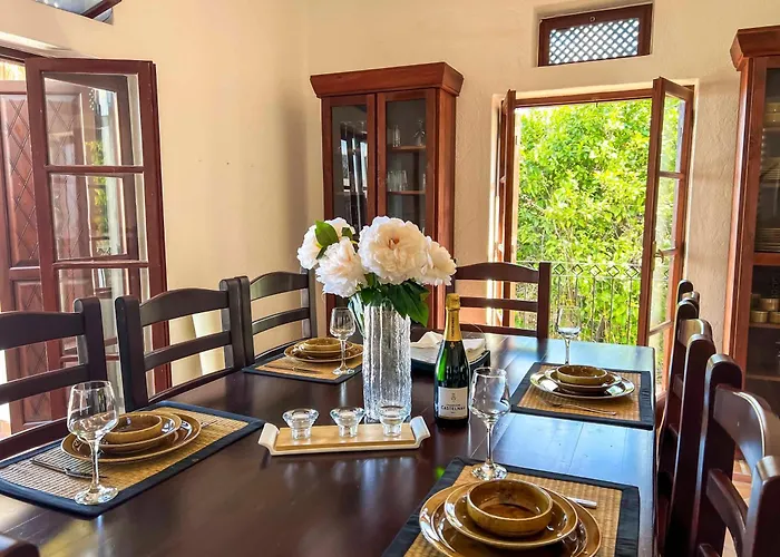 Leroy Party&event By Holidaykeys * Bellapais