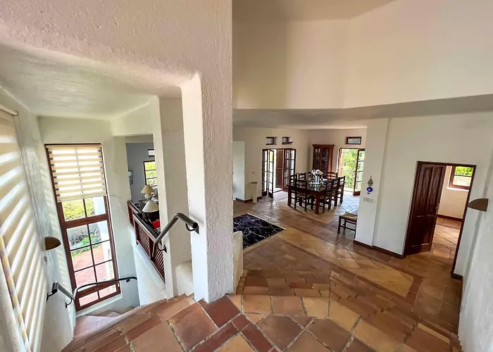 Vilă Leroy Party&event By Holidaykeys Bellapais