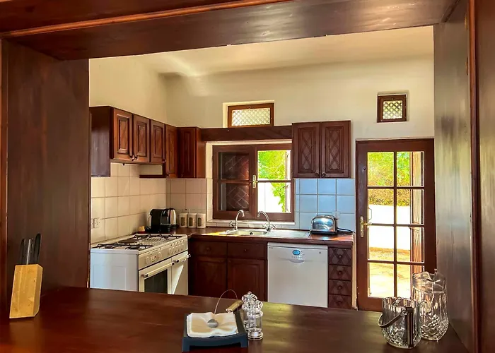 Vilă Leroy Party&event By Holidaykeys Bellapais